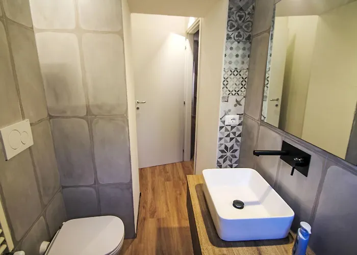 Azzurra By Interhome Lägenhet